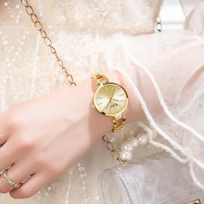 Relógio feminino CURREN de quartz, com strass.