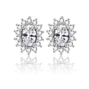 Brinco Oval com Esmeralda