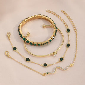Conjunto de pulseiras com pedras preciosas e strass.